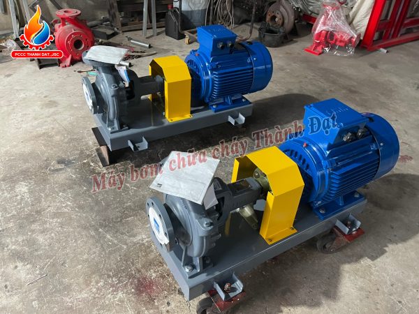 may-bom-chua-chay-ebara-10